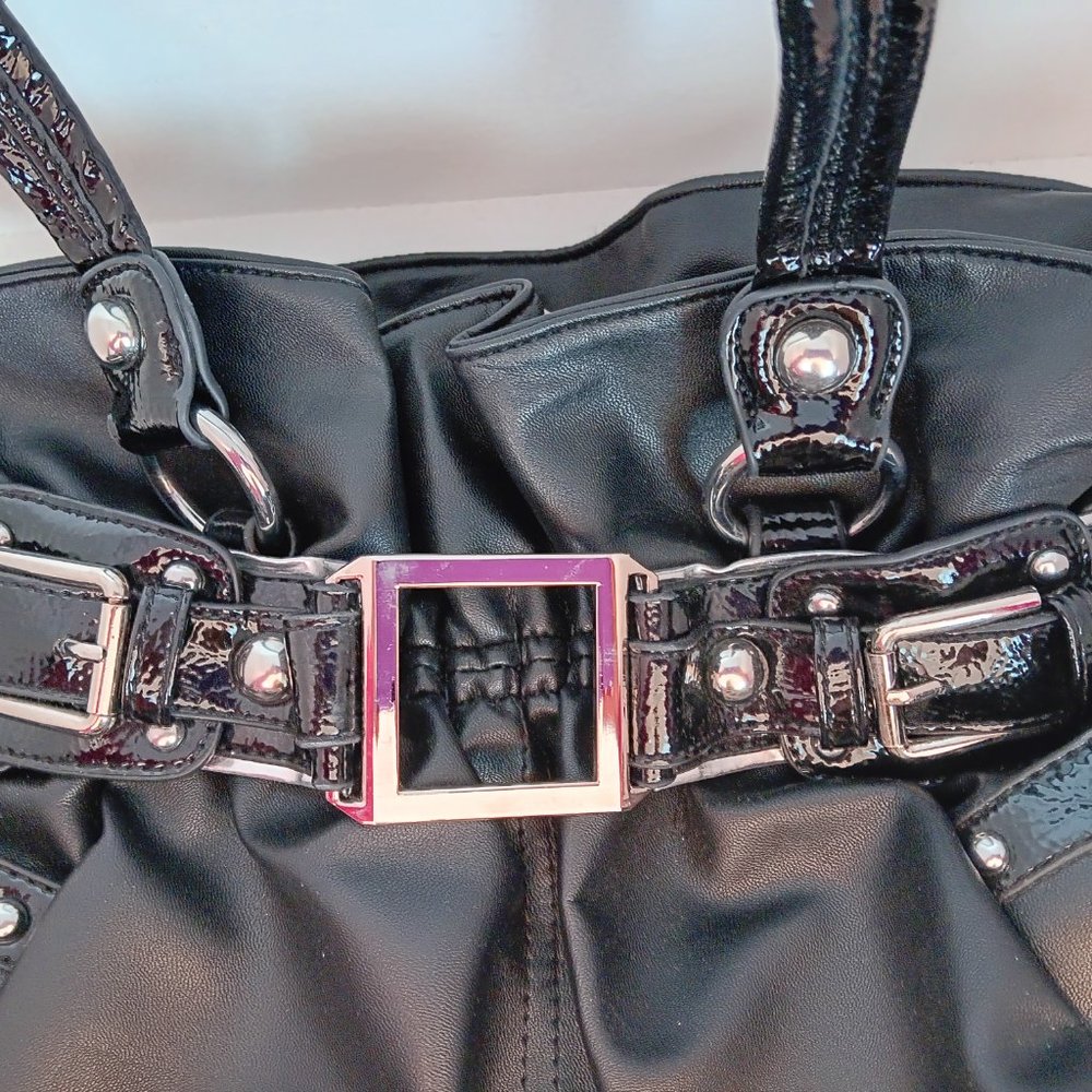 Wilson's Leather Black Cinched Top Shoulder Bag Purse With Silver Buckle - Picture 4 of 5